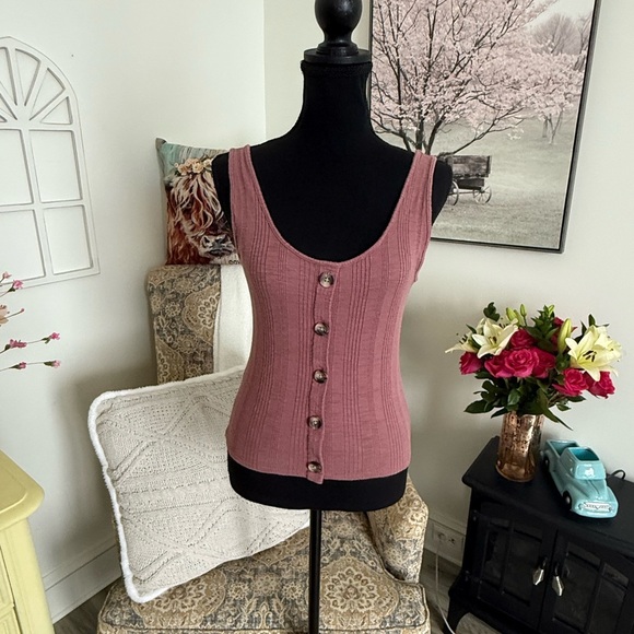 American Eagle Outfitters Pink Ribbed Sleeveless Tank Top - Picture 1 of 6